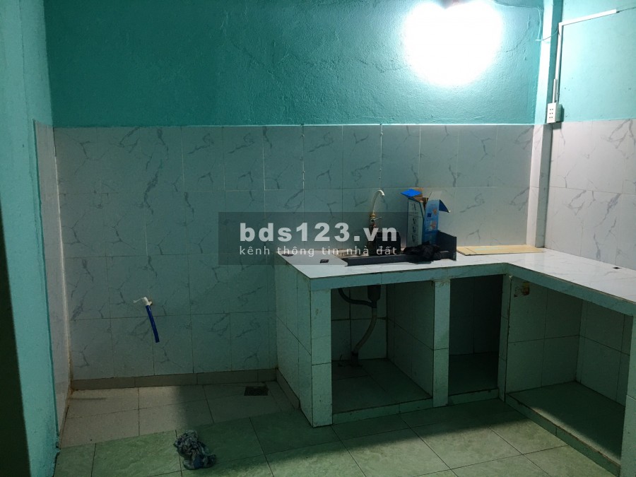 Nhà rộng 80m2 Đs10 ngay lẫu dê Đồng Hương 2PN