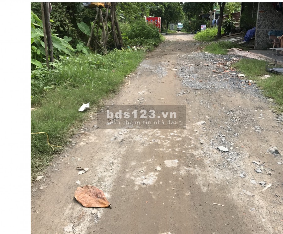 Bán căn nhà xung quanh an ninh tốt, 2 tầng đường Nguyễn Văn Bứa