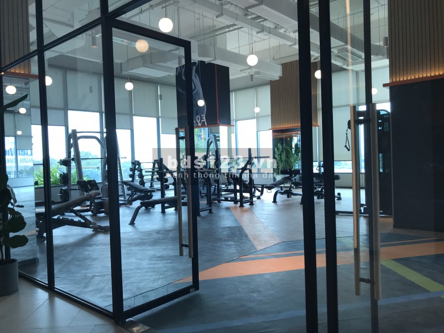 Căn hộ 2PN full nội thất Sunwah Pearl cho thuê giá chỉ 24 triệu, view sân vườn