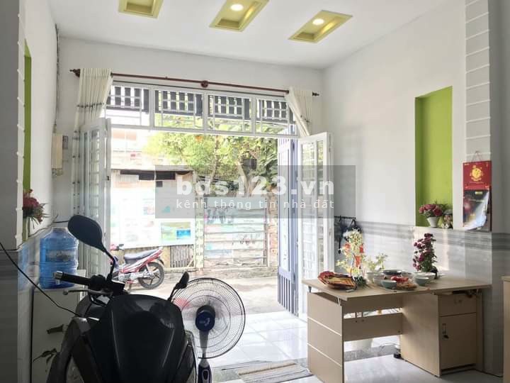 Siêu phẩm giá rẻ, sổ riêng dt 60m2 hẻm 7 chỗ Lê Đức Thọ phường 14 Gò Vấp giá 4 tỷ 5