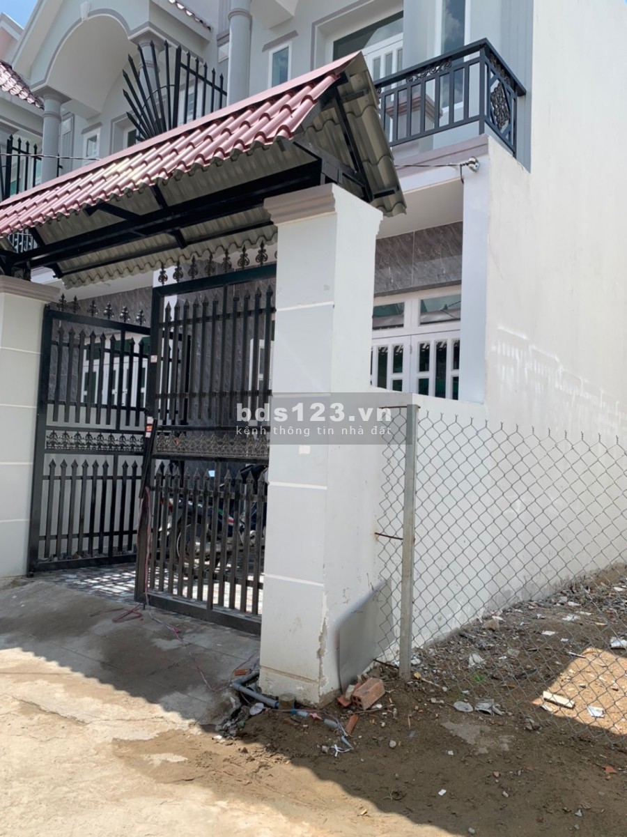 Cần tiền bán lỗ lô đất Thổ cư có Sổ hồng riêng, gần KCN Tân Kim