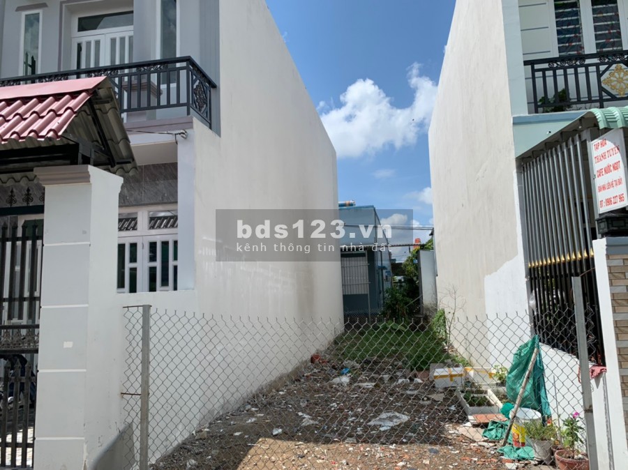 Cần tiền bán lỗ lô đất Thổ cư có Sổ hồng riêng, gần KCN Tân Kim