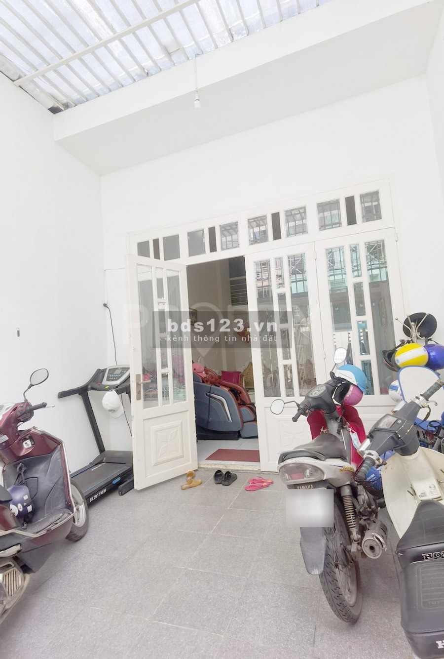 Nhà nguyên căn nở hậu hxh Trường Chinh, phường 13, Tân Bình (4.03x22m), 1 trệt, 1 lửng, 3 pn, 3 wc