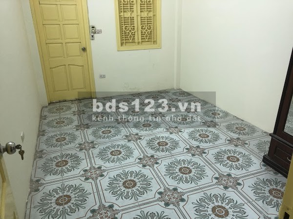 Bán nhà Bạch Mai 30mx4T khung cột chắc chắn, giá 2.75 tỷ lh 0916010180