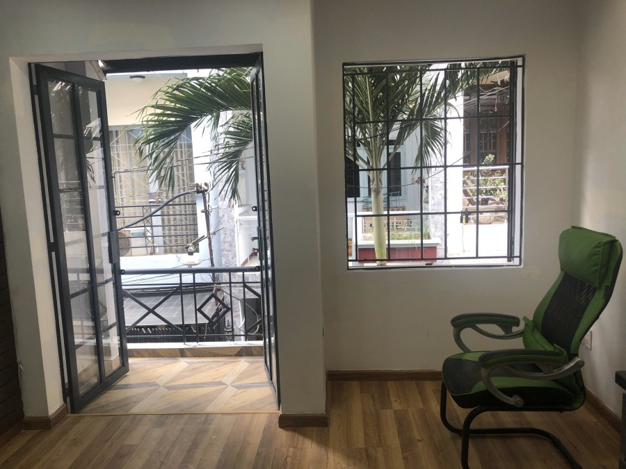Bán nhà gần mặt tiền Khu Phan Xích Long Diện tích 4x15m