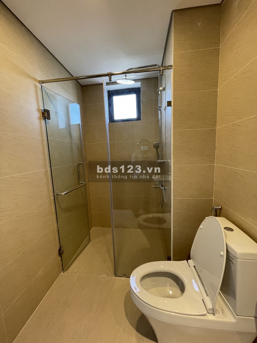Cho thuê căn hộ chung cư Opal Boulevard,mặt tiền Phạm văn Đồng,TP.Thủ Đức.Căn góc,3 Phòng ngũ,Hướng Đông Nam mát mẻ.