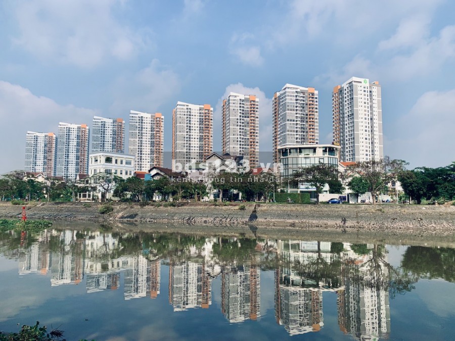 The Sun Avenue 1 pn giá 3.2 tỷ, 2 pn giá 3.6 tỷ, 3 pn giá 4.3 tỷ, bàn giao đủ nội thất