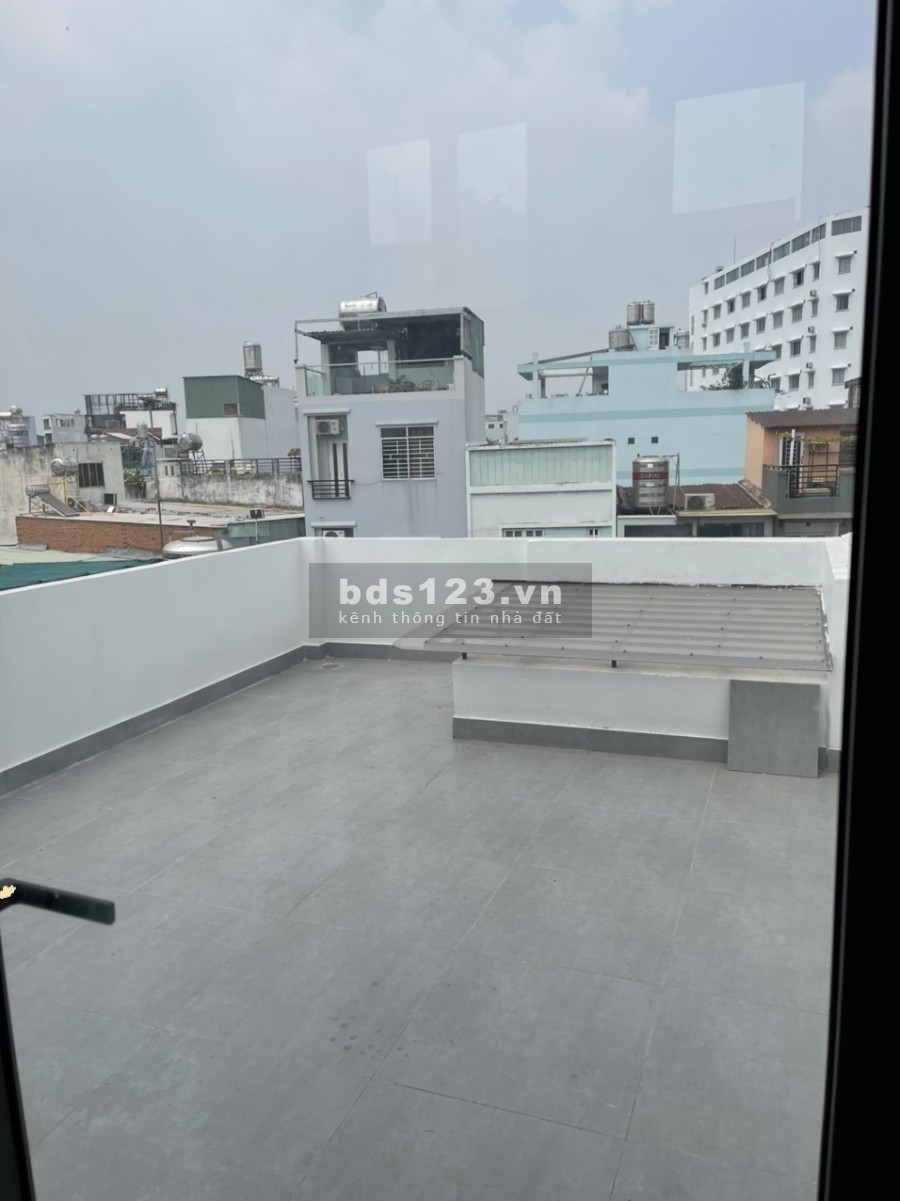 Nhà hẻm xe tải Tân Qúy, 5x22(m) mới leng keng