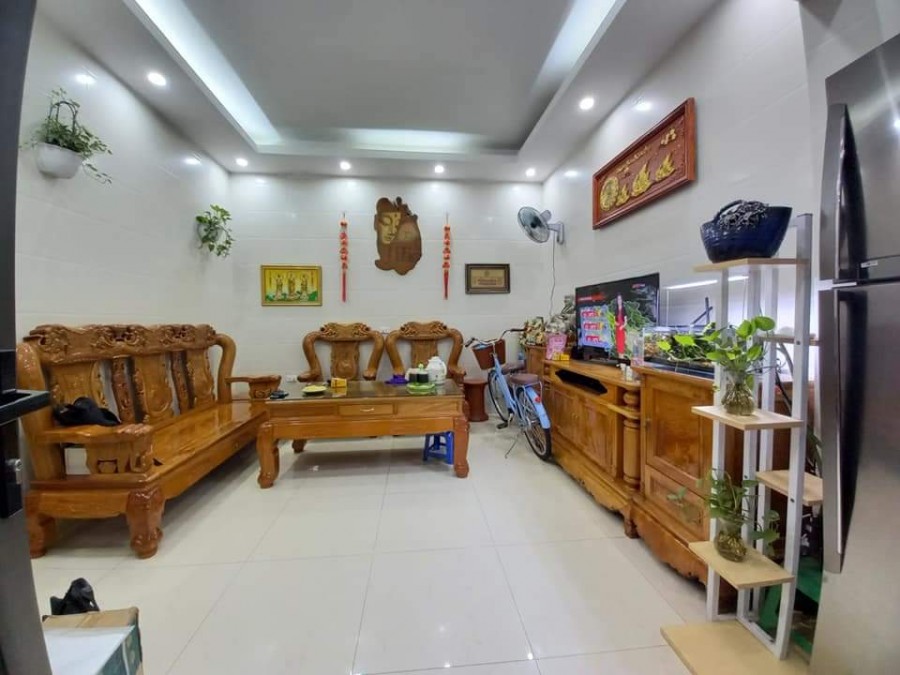 Bán nhà phố Đội Cấn, Quận Ba Đình, dt 40m2, 4 tầng, mt 5m, giá 4 tỷ, lô góc 2 thoáng, gần phố