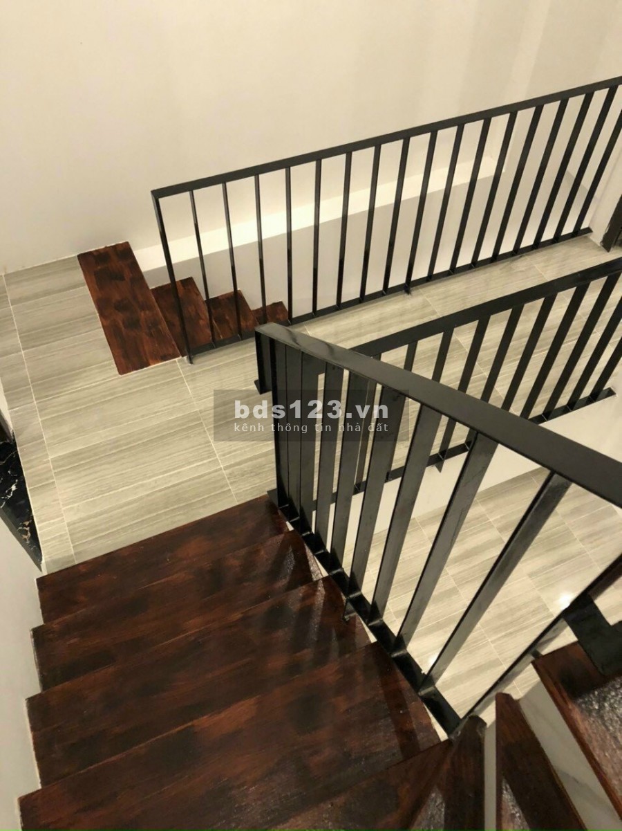 Cần bán nhà tại Khu nhà Ở Thành Ủy , giá 7.2 tỷ