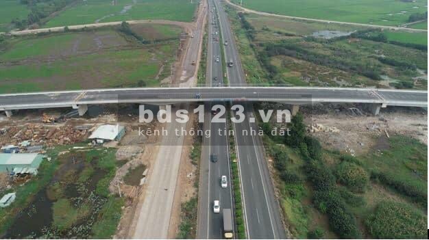 Bán đất mặt tiền Quốc lộ 51 và Hội Bài, 1.2 tỷ 191 m2, ngay đường vào cổng Cái Mép Thị Vải