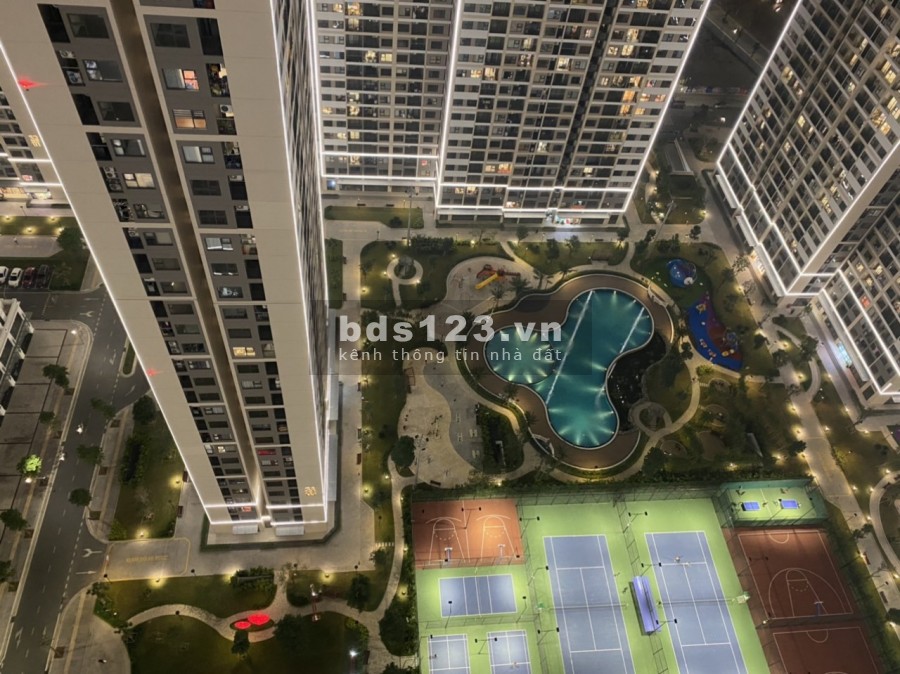 Cho thuê căn hộ cao cấp 2PN 2WC full nội thất Vinhomes Smart City. Liên hệ: 0393425188.