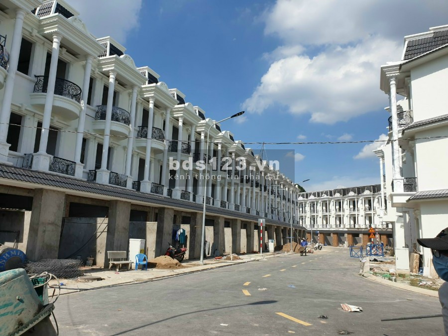 Khu phố mang phong cách Châu Âu đang hiện hữu ngay Trung tâm Dĩ An - Bình Dương giá rẻ full nội thất trang trí
