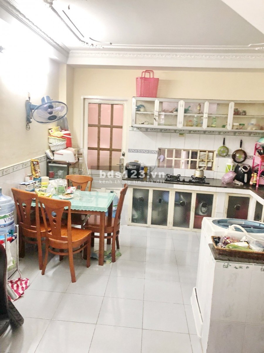 Chính chủ bán nhà nguyên căn 1 lầu hẻm Huỳnh Tấn Phát