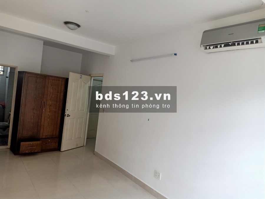 Phòng cho thuê giá rẻ Tân Bình 3tr có máy lạnh