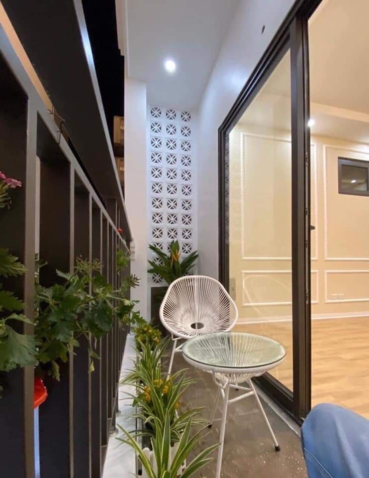 Phân lô Hoàng Cầu, vị trí Vip, ô tô tránh, vỉa hè, kinh doanh đỉnh, dt 46m2, 4 tầng, mt 4,2m, giá 10.9 tỷ