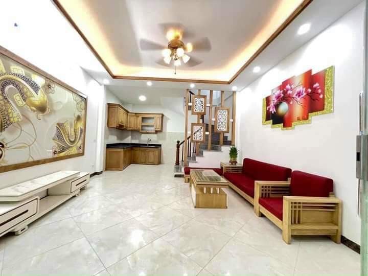 Phân lô Hoàng Cầu, vị trí Vip, ô tô tránh, vỉa hè, kinh doanh đỉnh, dt 46m2, 4 tầng, mt 4,2m, giá 10.9 tỷ