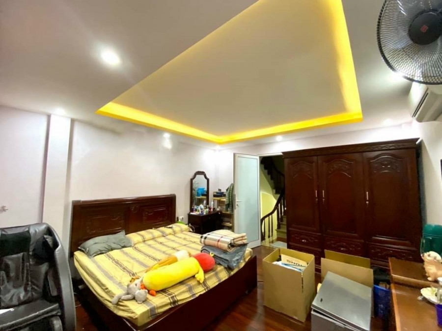 Bán nhà Ngõ 24 Kim Đồng phân lô gara oto tránh dt 50m2 x 5 tầng vùa ở vùa kinh doanh tốt.
