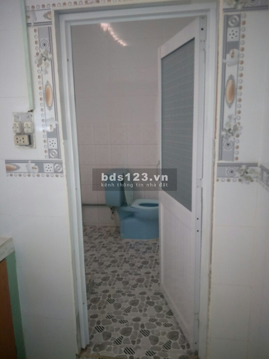 Nhà cấp 4 HXH đậu được trước nhà 2pn, đường 11