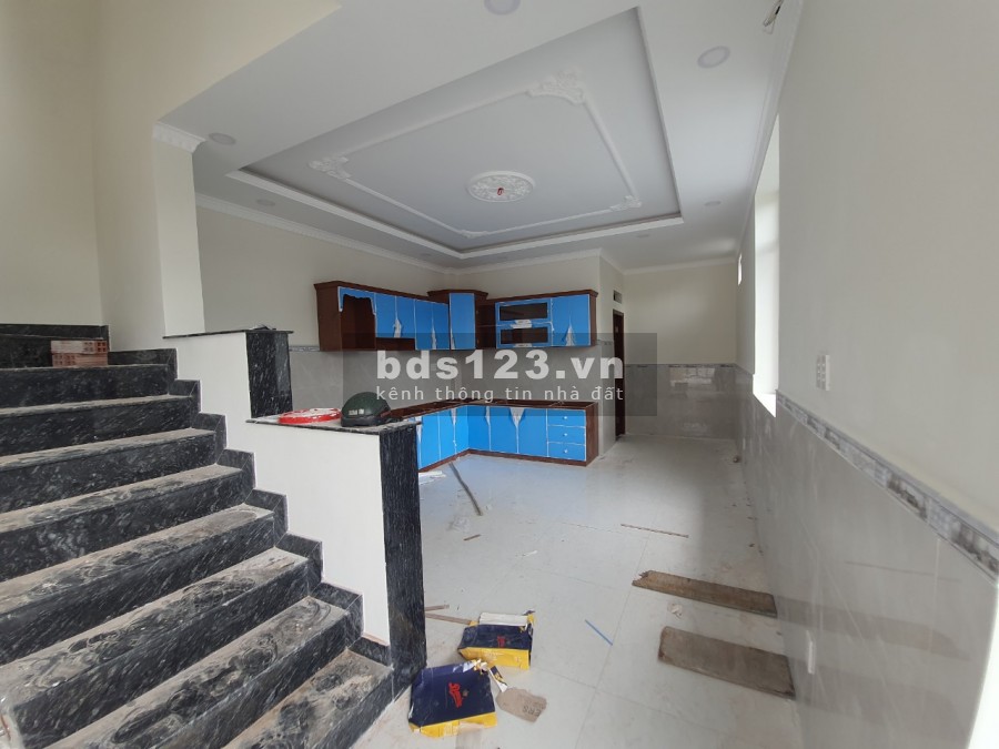 Bán nhà mặt phố đường Nguyễn thị khắp Tp Dĩ An Tỉnh Bình Dương