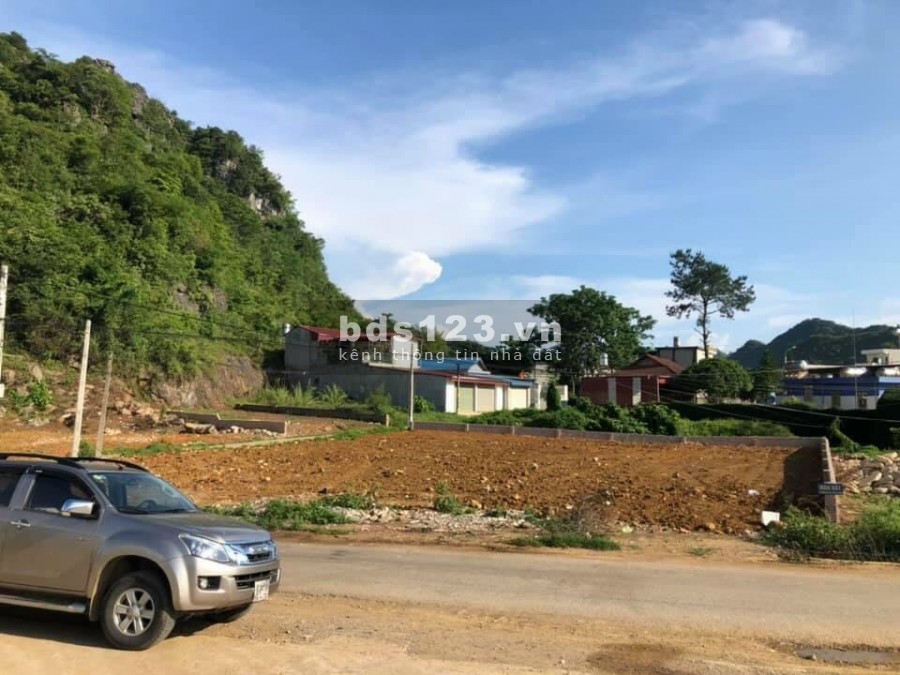 Bán 2 mảnh đất tại tiểu khu 32 , thị trấn Nông Trường Mộc Châu, Mộc Châu, Sơn La