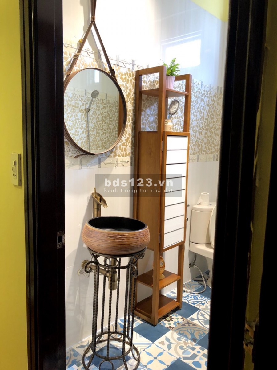 Bán nhà Gò Công P13 Q5 DT: 3,8m x 15.3m 1 trệt 2 lầu