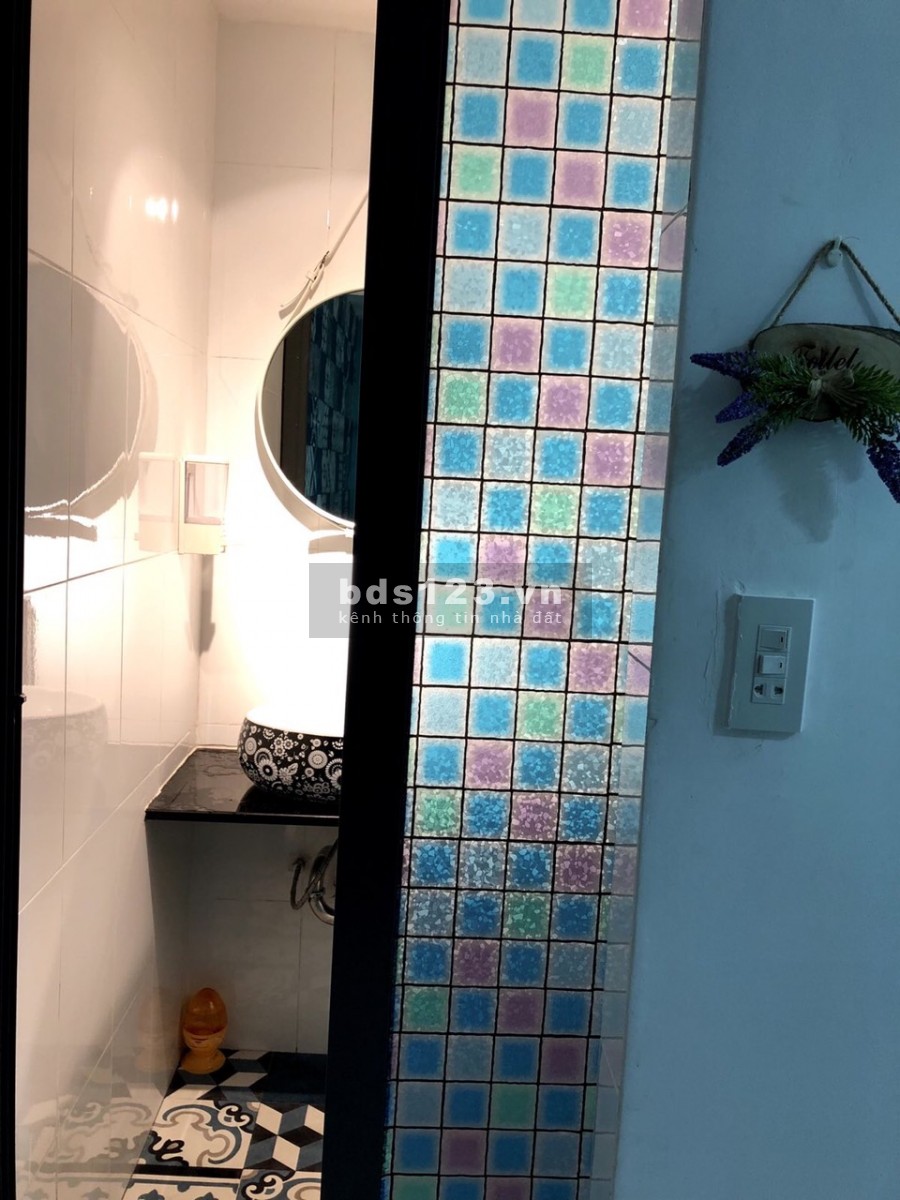 Bán nhà Gò Công P13 Q5 DT: 3,8m x 15.3m 1 trệt 2 lầu