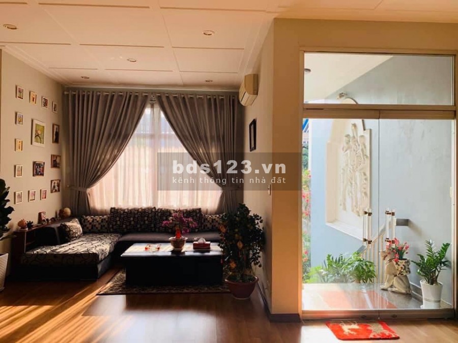 Khu siêu hiếm nhà bán sát cổng vào sân bay, Trường Sơn P4 Tân Bình
