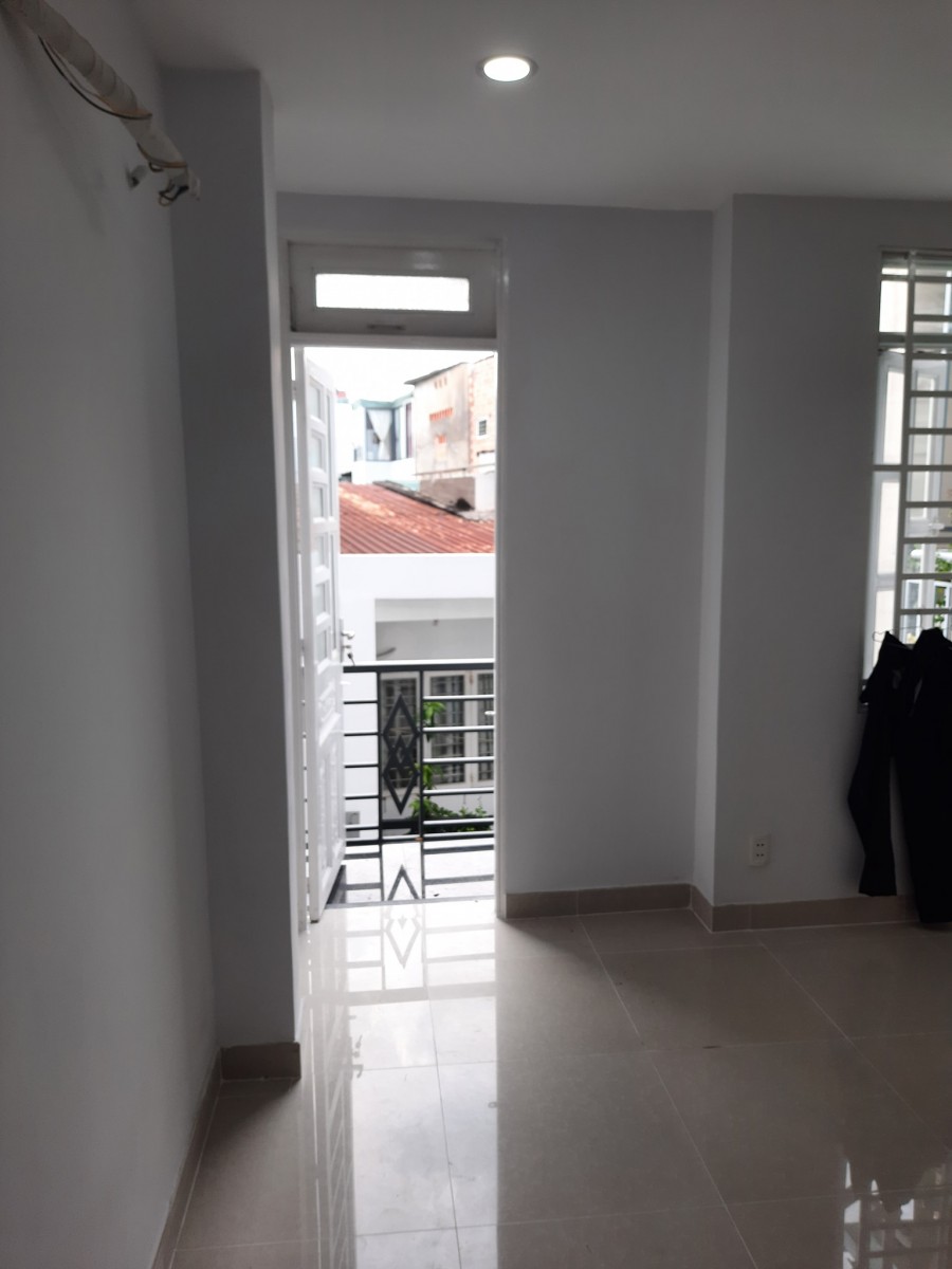 Bán nhà đường Lý Thường Kiệt Q.Tân Bình 47M2 6.6tỷ KD
