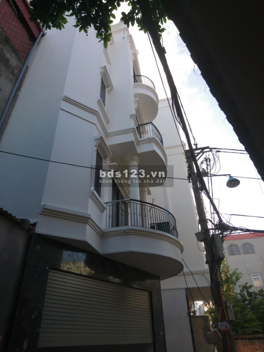 Nhà Bát Khối Lô Góc Gara Ôtô Nhà MỚi Koong 43m x 5 tầng