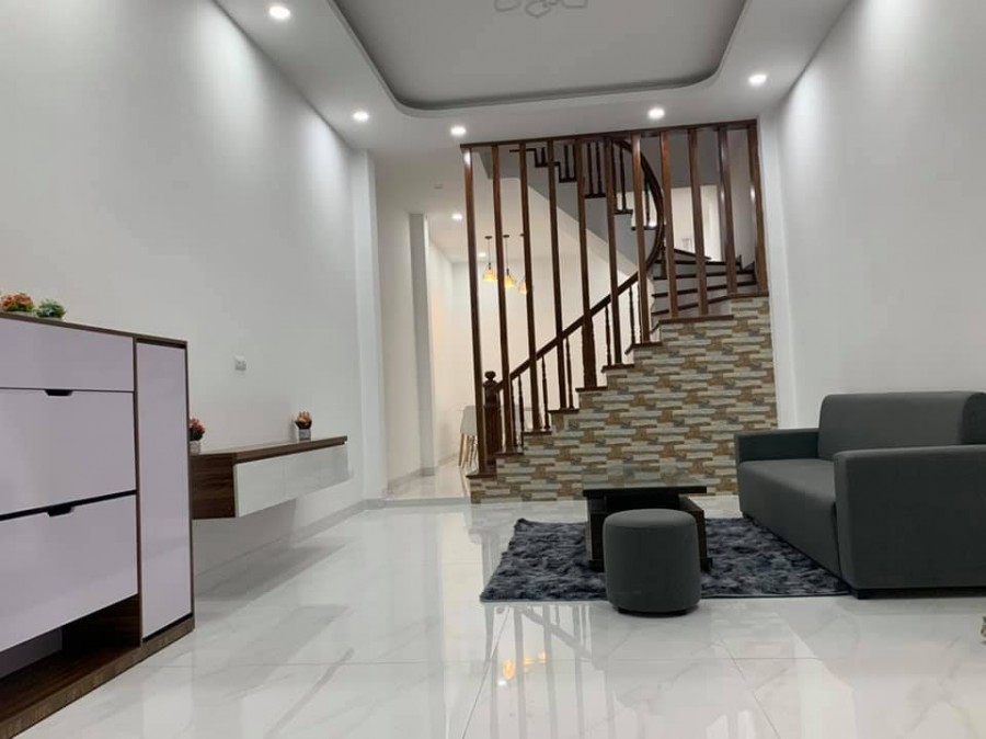 Bán nhà Nguyễn Đổng Chi dt 37m x 5 tầng, gần phố, nhà mới nhỉnh 5 tỷ