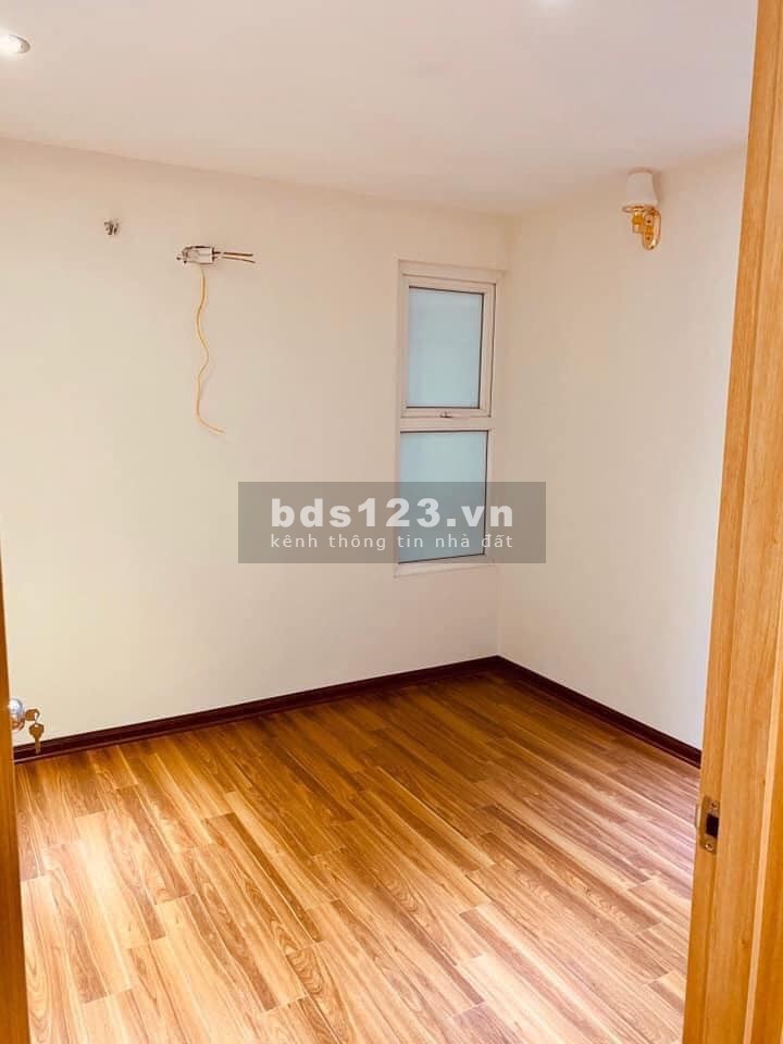 Cần bán căn hộ FLC Quang Trung Hà Đông full nội thất 76m2 - 3PN - 2WC giá 1,9 tỷ. LH: 0374393926