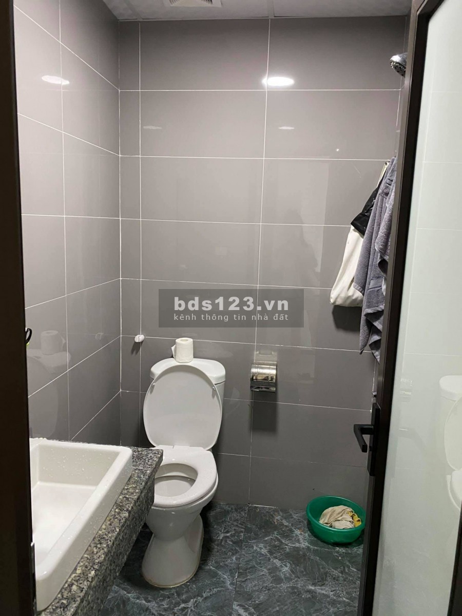 Bán tòa nhà lô góc 8 tầng, 50 phòng, Minh Khai, Từ Liêm DT 222m2, MT khủng 15m, giá 28 tỷ lh 0968990560