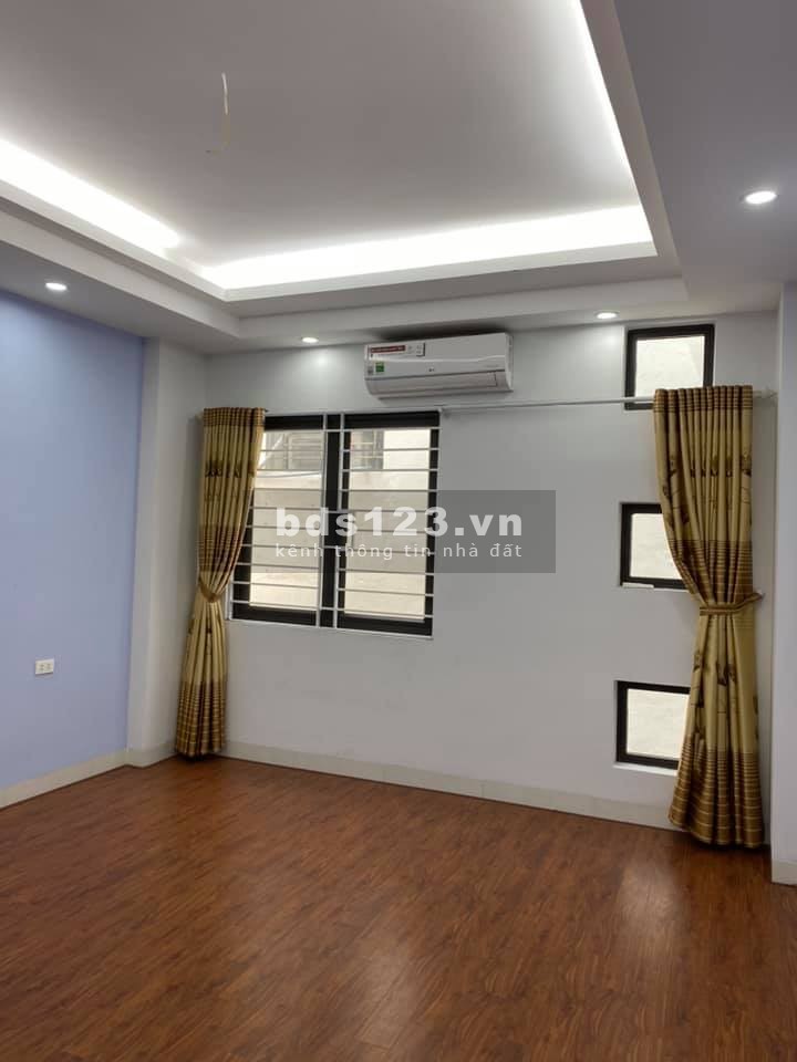 Mình bán nhà Vĩnh Hưng, 36m2x4 tầng, giá 3.15 tỷ. Thương lượng mạnh.