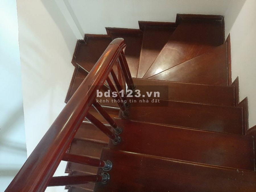 Vĩnh Tuy, lô góc, có gara oto, 5 tầng 40m2 MT 4m, giá 4.65 tỷ
