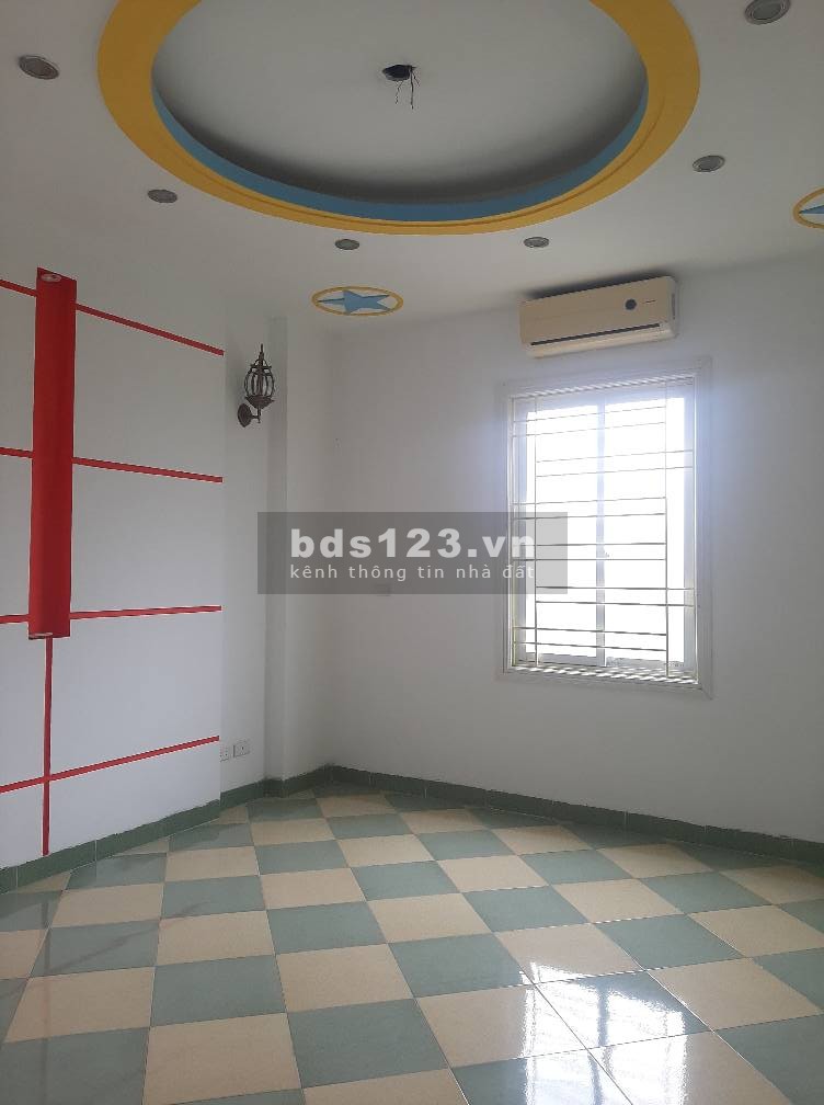 Vĩnh Tuy, lô góc, có gara oto, 5 tầng 40m2 MT 4m, giá 4.65 tỷ