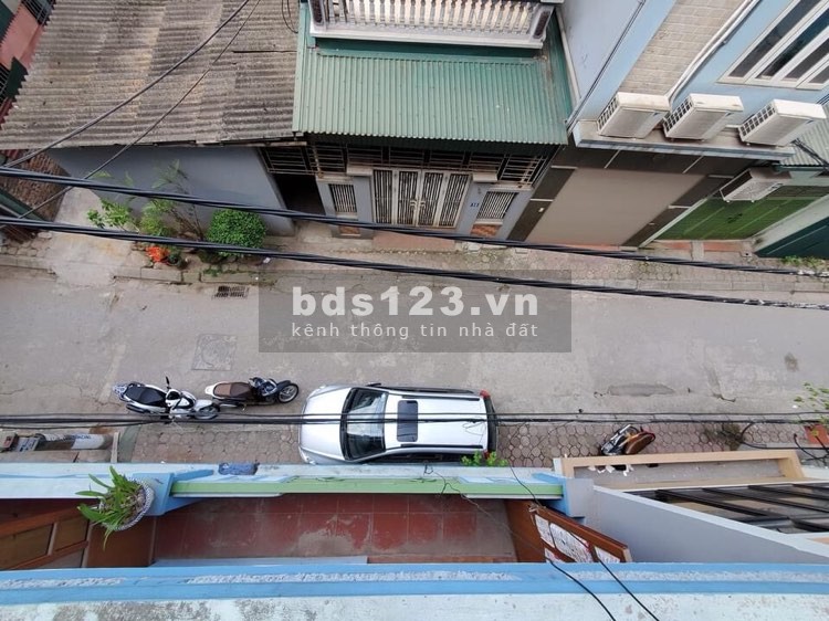 Bán nhà Tư đình 70m2, 4 tầng, MT 8m giá 6,7 tỷ.
