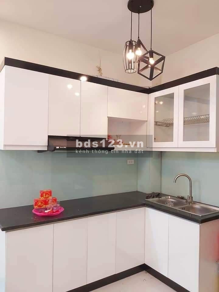 Cần bán gấp phố Định Công, dt 30m2, ô tô, nhà mới tinh, 4 tầng, mt 4.5m, giá 2.8 tỷ