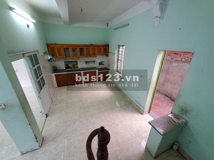Bán nhà Tư đình 70m2, 4 tầng, MT 8m giá 6,7 tỷ.