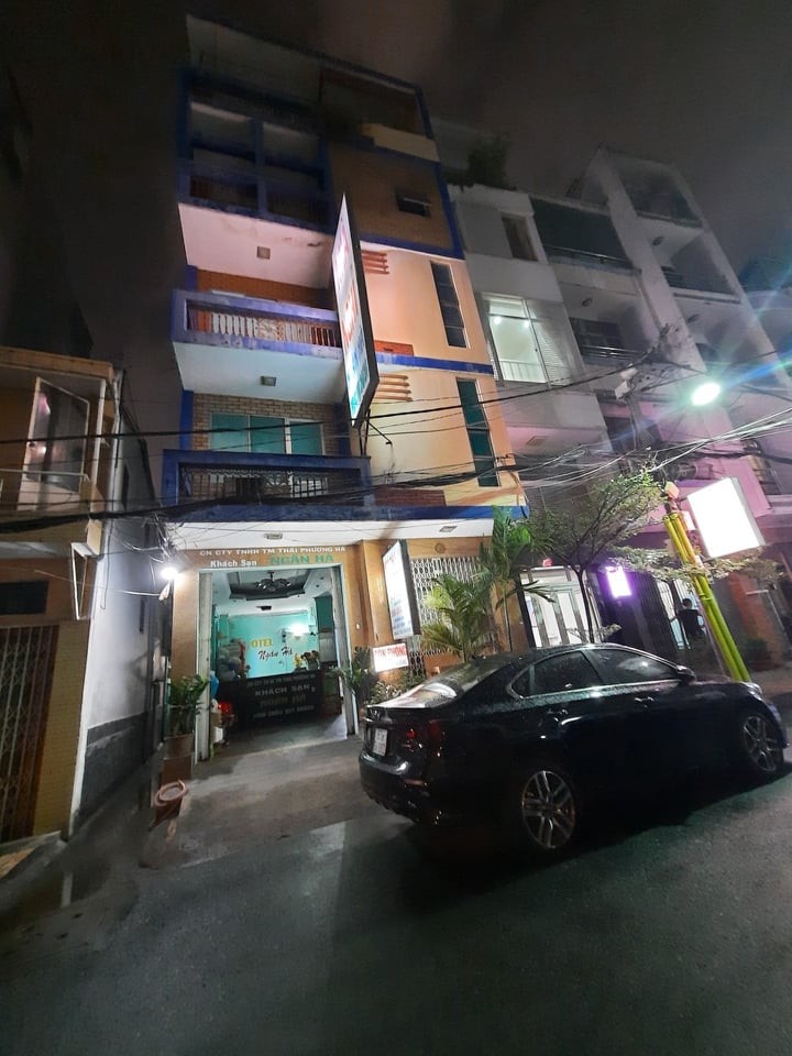 Cần bán nhà 5 tầng đúc kiên cố, 14 phòng trung tâm Quận 5, giá chỉ 20.7 tỷ
