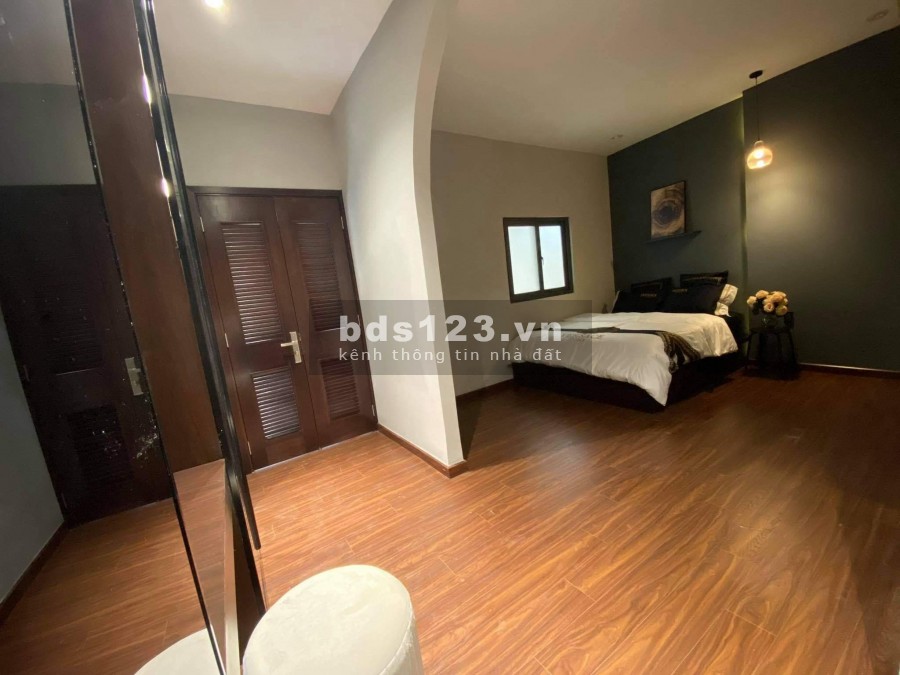Biệt thự Bình Thạnh. HXH. 100m2, ngang khủng. Chỉ 8 tỷ 9