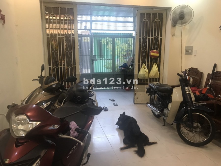 Bán nhà 4 x 18m, HXH Phạm Hùng thông khu Cao Lỗ, P4Q8