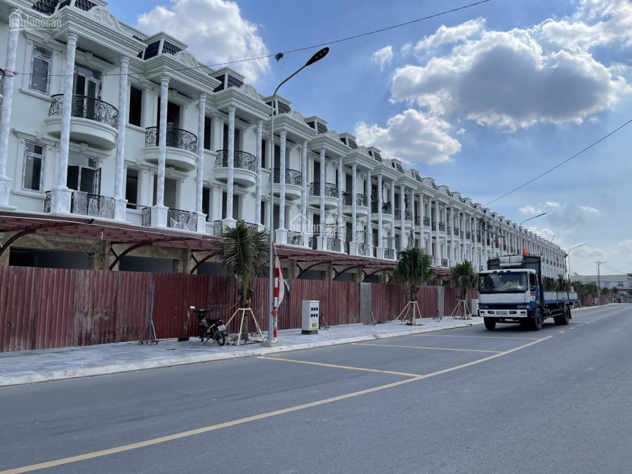Mở bán 74 căn shophouse sổ hồng riêng, mặt tiền Nguyễn Thị Thập, Dĩ An, Bình Dương