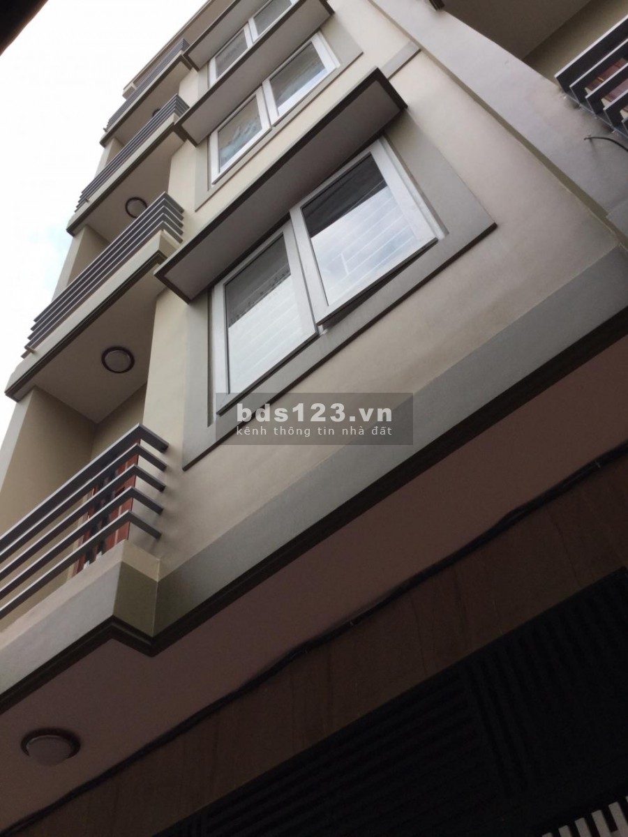 Cực hot lô góc 3 mặt thoáng, ngõ rộng 3 gác tránh nhau, sổ đỏ vuông vắn