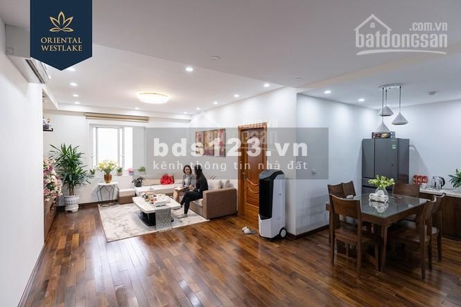 Chỉ với 3,6 tỷ sở hữu căn hộ 2 ngủ 91m2 cạnh Hồ Tây, full nội thất vào ở ngay