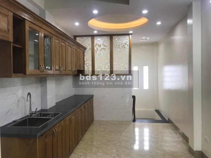Nhà mới xây, KD tốt, oto đỗ cửa, ngõ 186 Phú Đô, 45m2-6 tầng - MT 3,5m. Giá 5.4tỷ