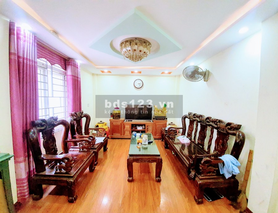 Bán nhà Bằng Liệt, nhà mới, ngõ thông, dtsd 44m2, giá 3.3tỷ. liên hệ 0375469720