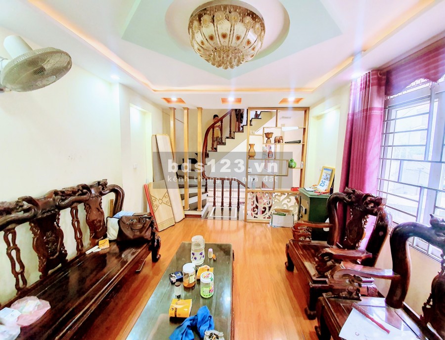 Bán nhà Bằng Liệt, nhà mới, ngõ thông, dtsd 44m2, giá 3.3tỷ. liên hệ 0375469720