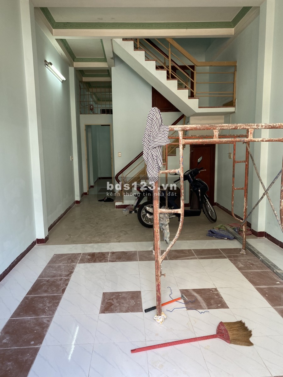 HXH Đinh Bộ Lĩnh 4x18 Trệt 2Lầu-ST 3PN Giá 15Tr/th