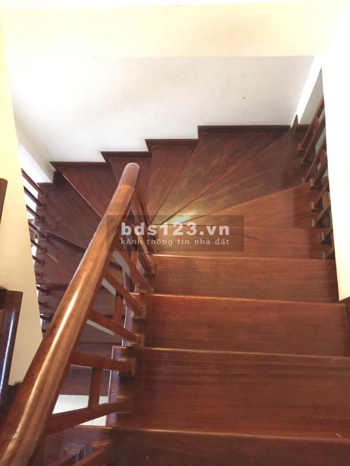 Bán nhà riêng Phố Nguyễn Văn Cừ Long Biên,nhà 5 tầng diện 40m2.